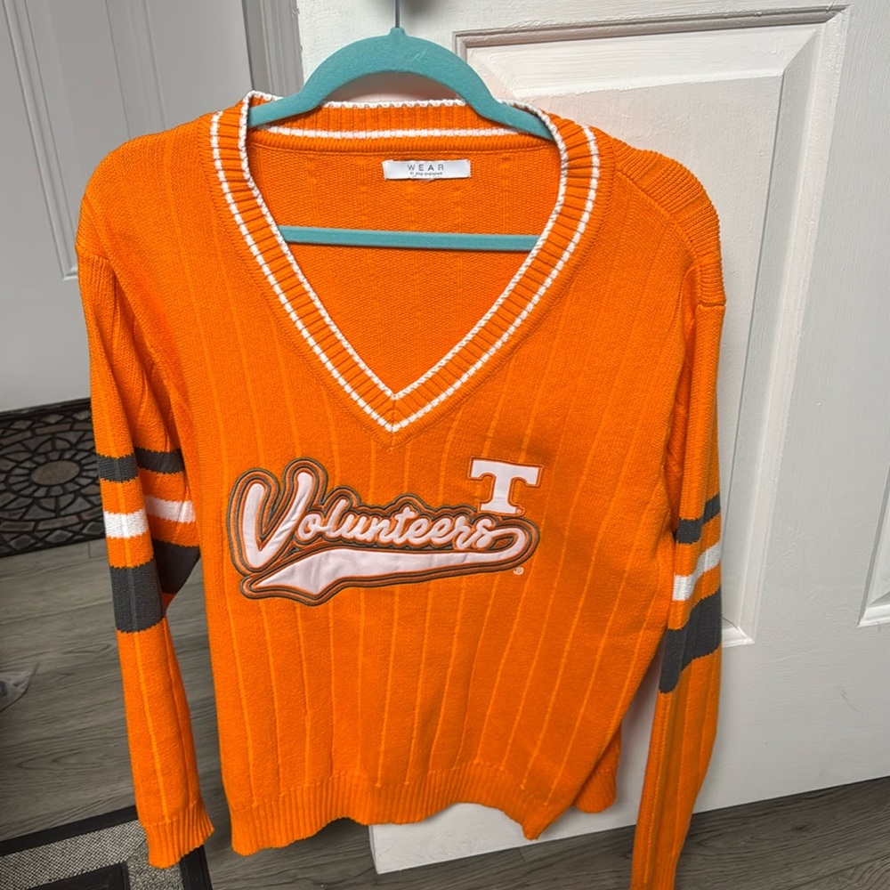 Nice Tennessee volunteers sweater